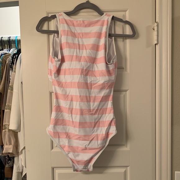 Bathing suit - Picture 5 of 5